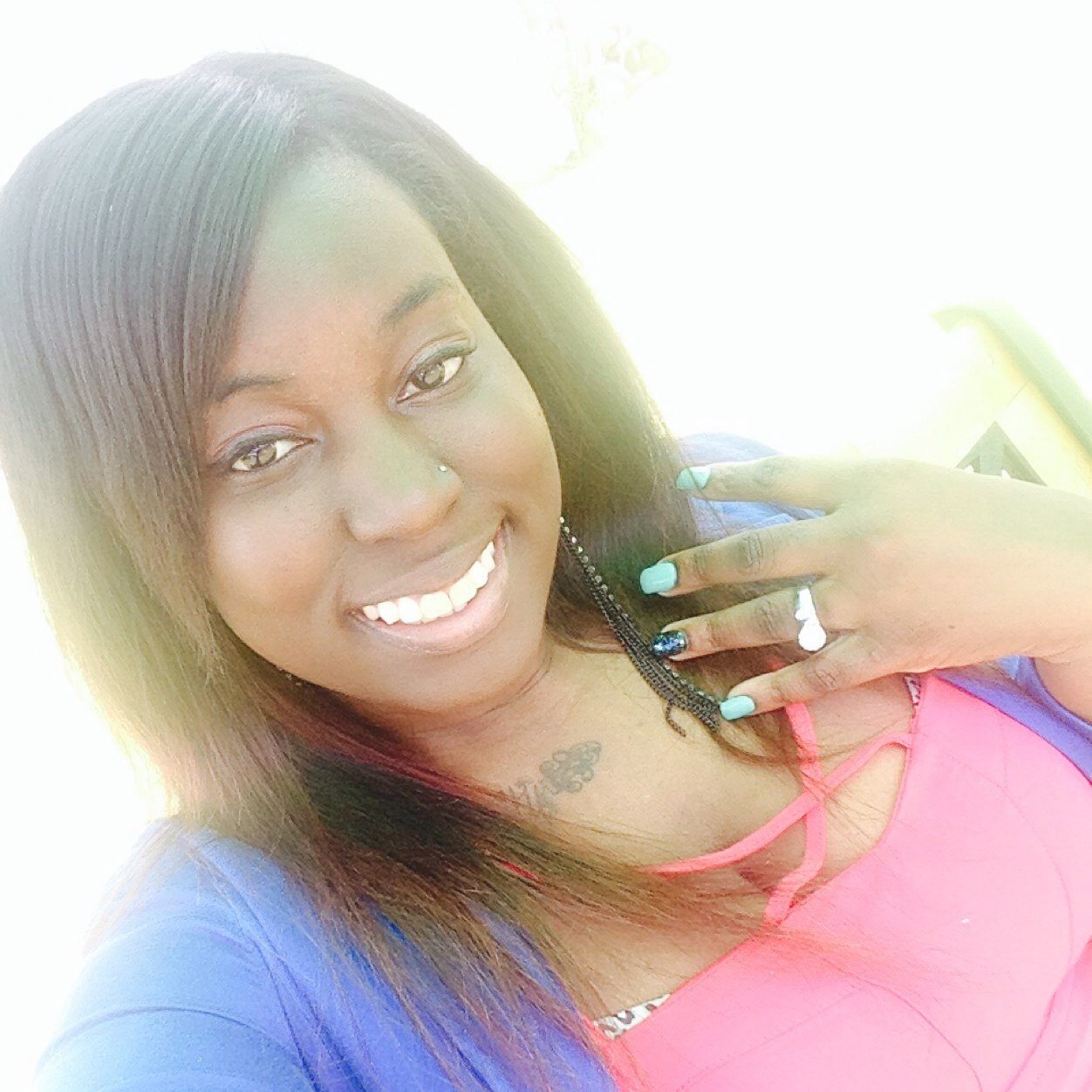 Live the life u love,Love the life you live. #GOD 1st, Nicole 18 years old, C/O 14. #TeamDarkndLovely #GRAMFAM18