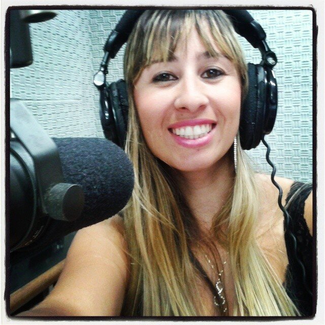 Locutora na @NovaRegionalFM na cidade de Tietê/SP......