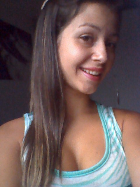 Se eu te enganar descobre,se eu te trair me flagra,se eu merecer me bate,se eu me mostrar me veja,se eu te zuar me odeia, mas se eu for bom me beija! #np