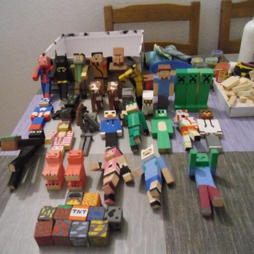 amante de minecraft.battlelfield, cod.en mis ratos libres fabrico personajes de minecraft.https://t.co/0and39HfPh miguel angel santana