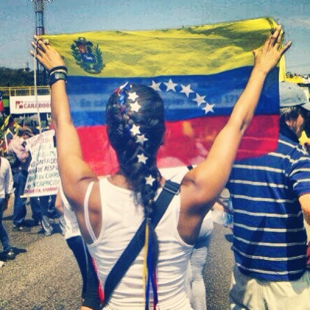 RAN_SPORT's profile picture. Elevando lo cotidiano a Extraordinario🌟 RAN100%SPORT 
🇻🇪Venezolana
🤓Fisioterapeuta
🏃‍♀️Deportista
⚯͛ Lectora
▶️ @RSporTherapy