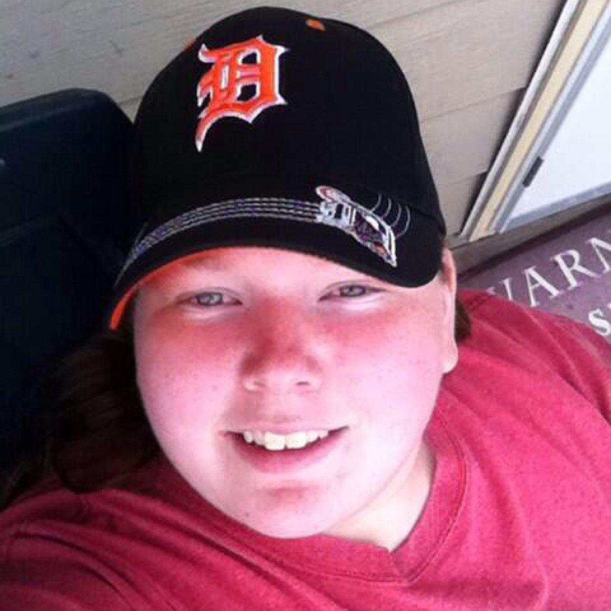 akassin94's profile picture. 19 take 3 hard working not looking to play any childish games