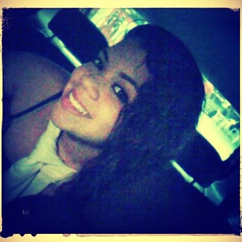 Maiara Lira,  16 anos, boba, brincalhona, carinhosa, amiga, Chata haha SQN... Amo mais que wake by: keeh :3