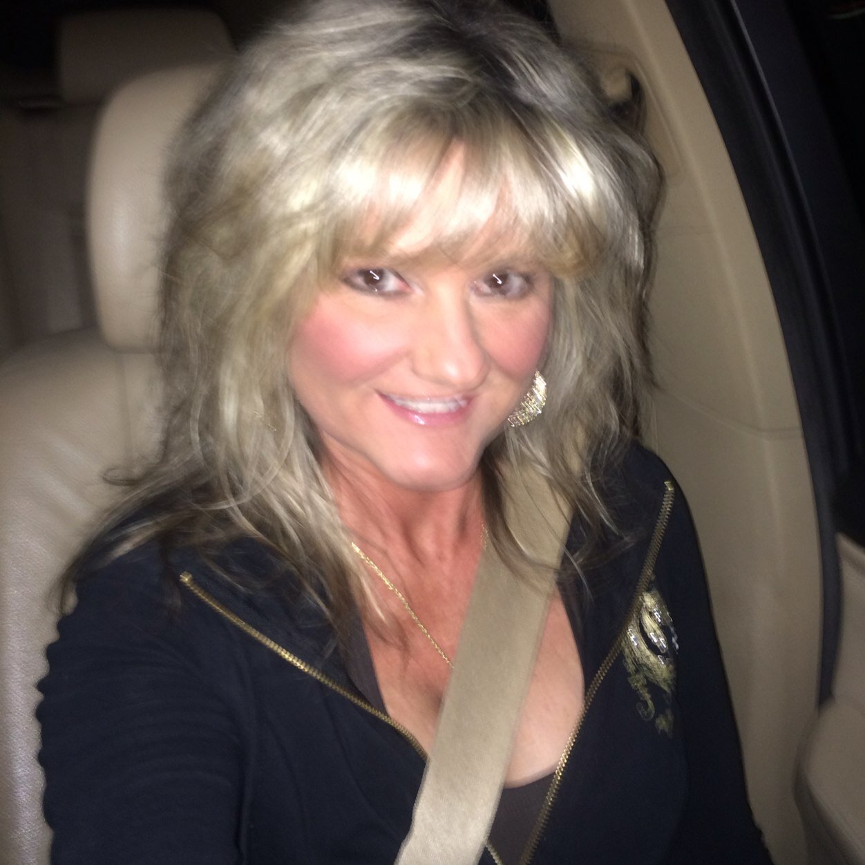 Mother and Business woman always looking to learn more, actively engage in the world around me, and find ways to enjoy life.