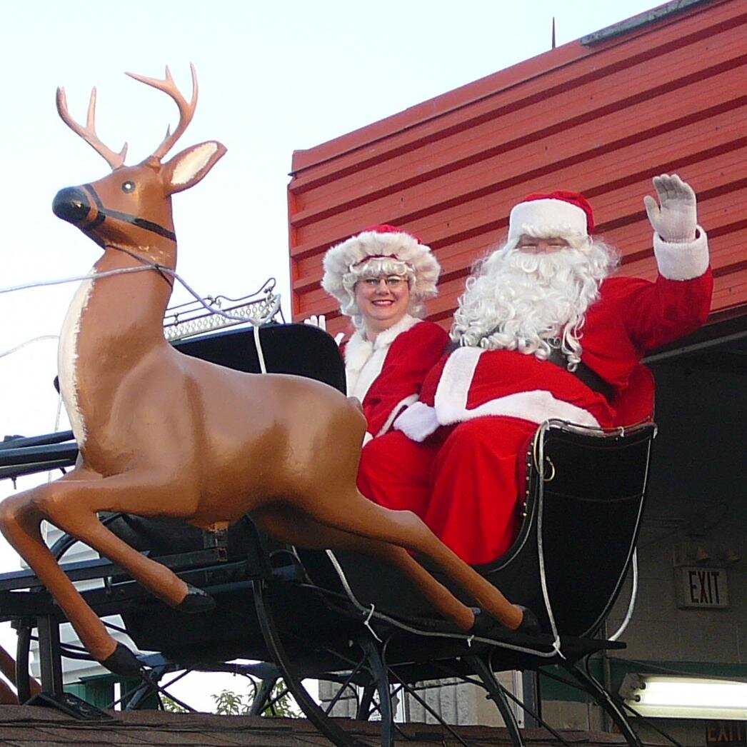 The NEW official Hamilton Santa Parade! Join us November 19, 2016 at 4:30 pm for festive fun!