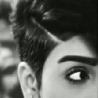 لا للعنصريه    لايدحدر Ask.fmreno.3@  reno333 
kikreno.300