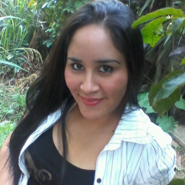 Gym..!(Y) Musica..! (Y) Futbol...!!(Y)

              !! ...Amo mi vida y a mi novio...!!

              ▪◼----------⬛▪