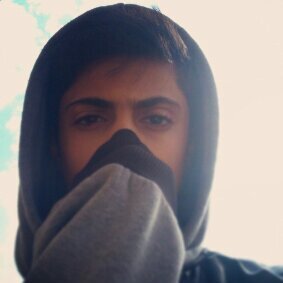 ‏‏‏‏‏إنسان عادي،عشقه #الهلال ،حائز على عضويه شرفيه بنادي الهلال وحائز ع شهادة الماجستير وأطمح إلى الدكتوراه والكلام اللي بعد الفاصله خراط ب خراط،طالب جامعي وبس.