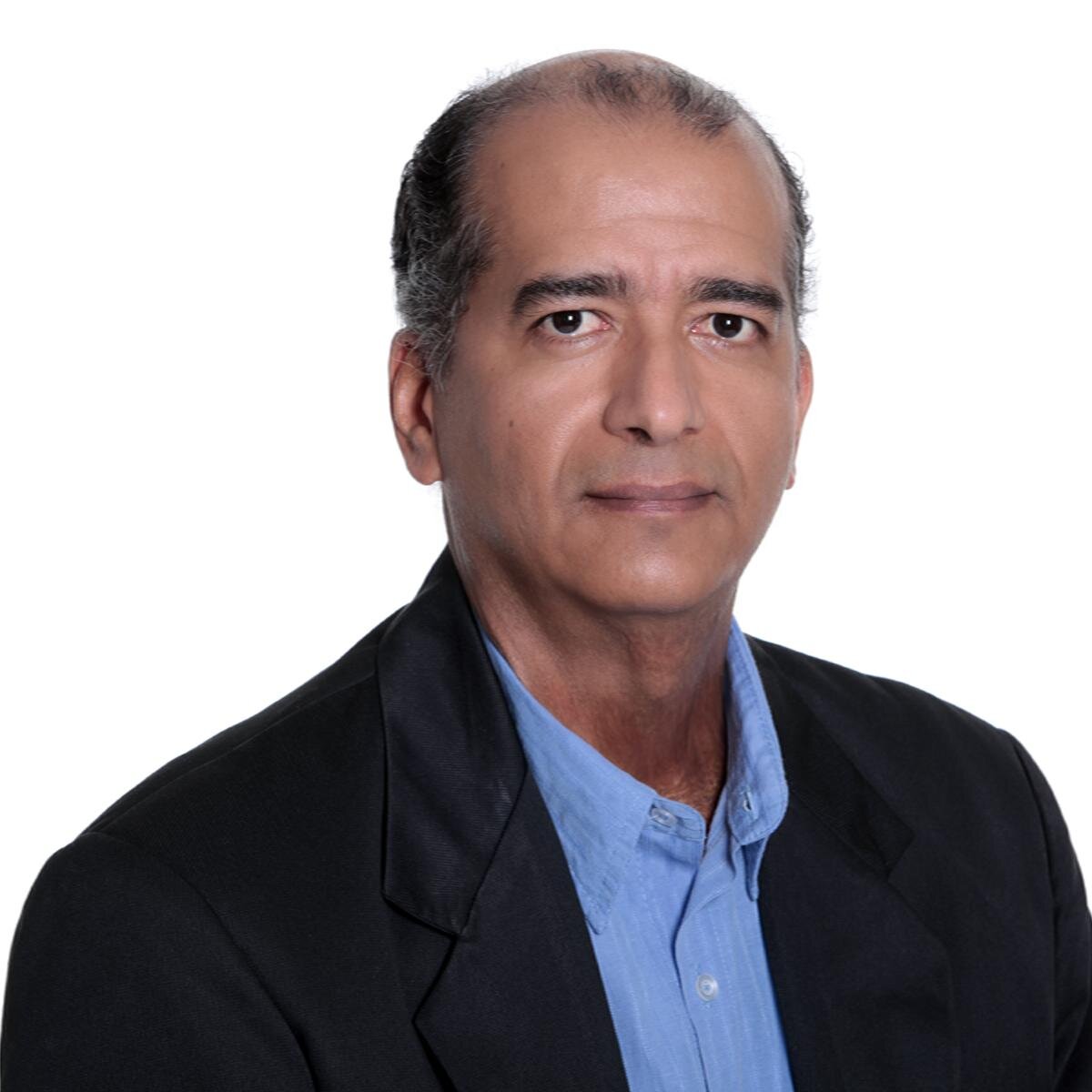 Compositor e Escritor. Flamengo até morrer https://t.co/on1KDZtIq1