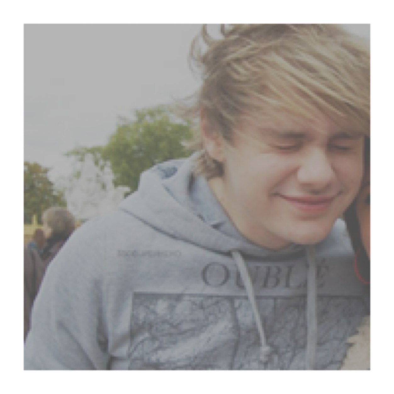 { @MalumsPlanetX }