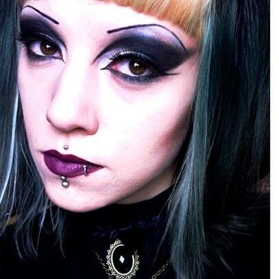 Makeup artist with a passion for the dark side. Beautiful gore.