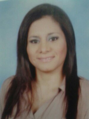 Soy reservada, respetuosa, metodica, responsable, observadora y alegre. No m gustan las mentiras, engaños, hipocresía, deslealtad. Y Emelexista d corazón... :)