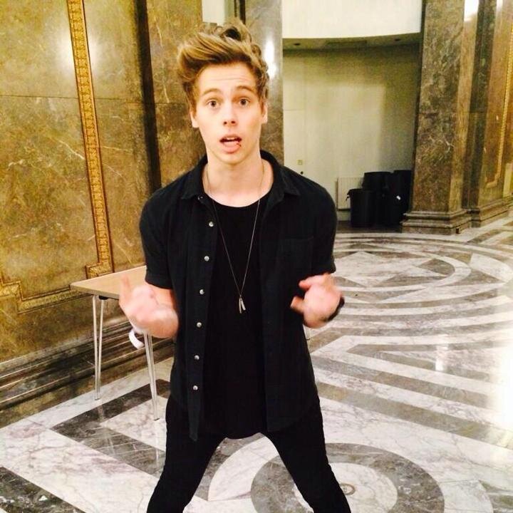 I love 5 Seconds Of Summer, Luke Hemmings i love you sooo much - Luke's Girl :*