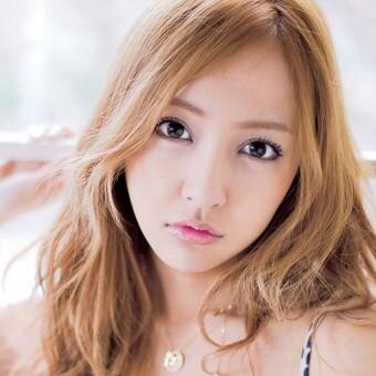 板野友美❤画像室です♪ともちんの可愛い画像を随時流していきま～す❤気に入ったのがあったらＲＴして下さいね～＾＾♪