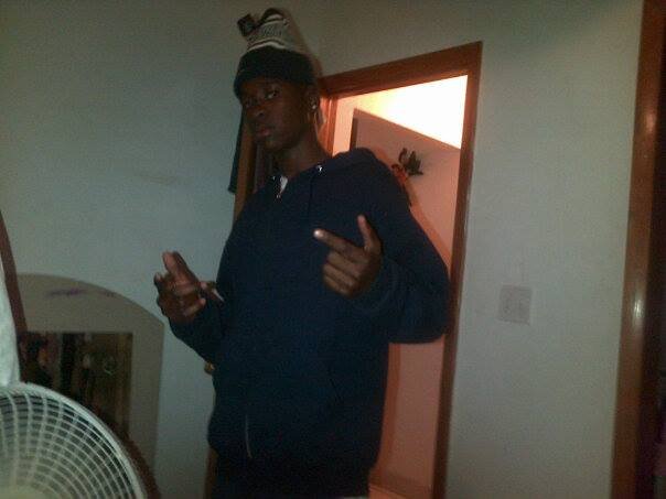 Jus a lil nigg frum the ghetto now am ballin .