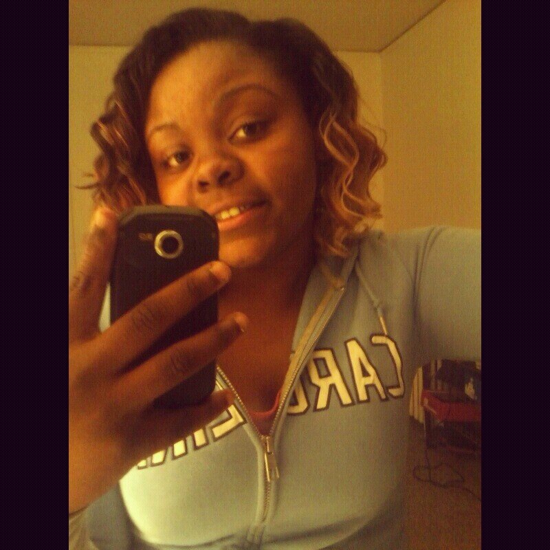 Dub 16 ; #teamShortChick 4'10 ; IG * @itsjustme_deedee