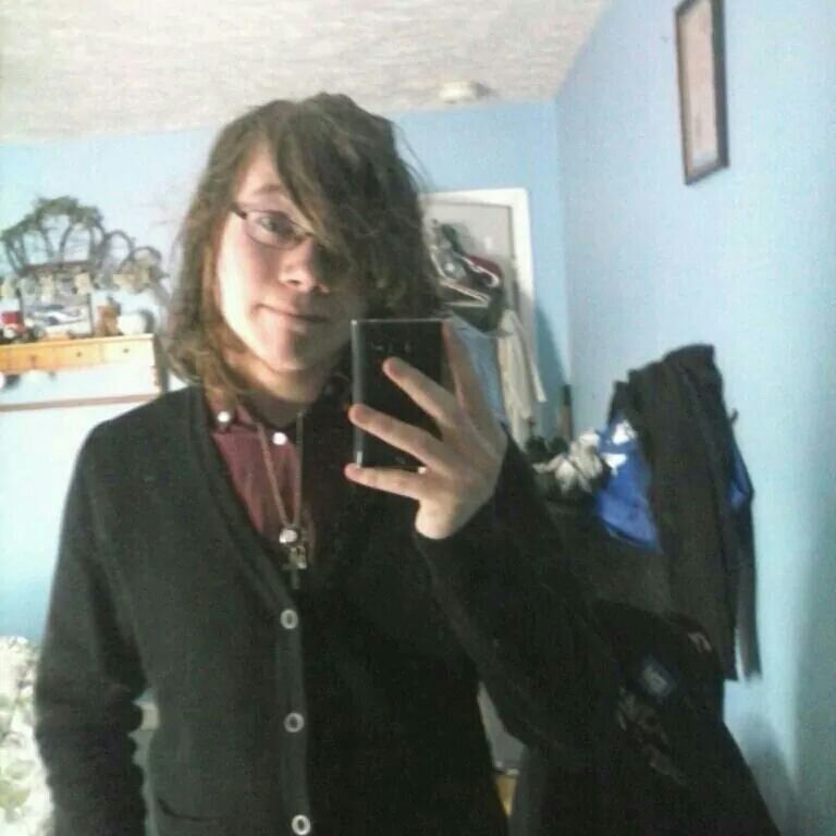 Gamer, Animal lover, Huge survivor fan, Music is life, My name is Josh.