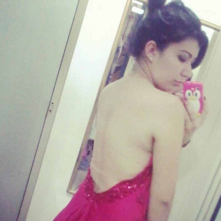 21 anos, ariana, ciumenta, estudante de Design na UFPE. Faixa laranja de Karatê.
♥ Eu sou aquela que tem Deus como seu porto seguro♥...