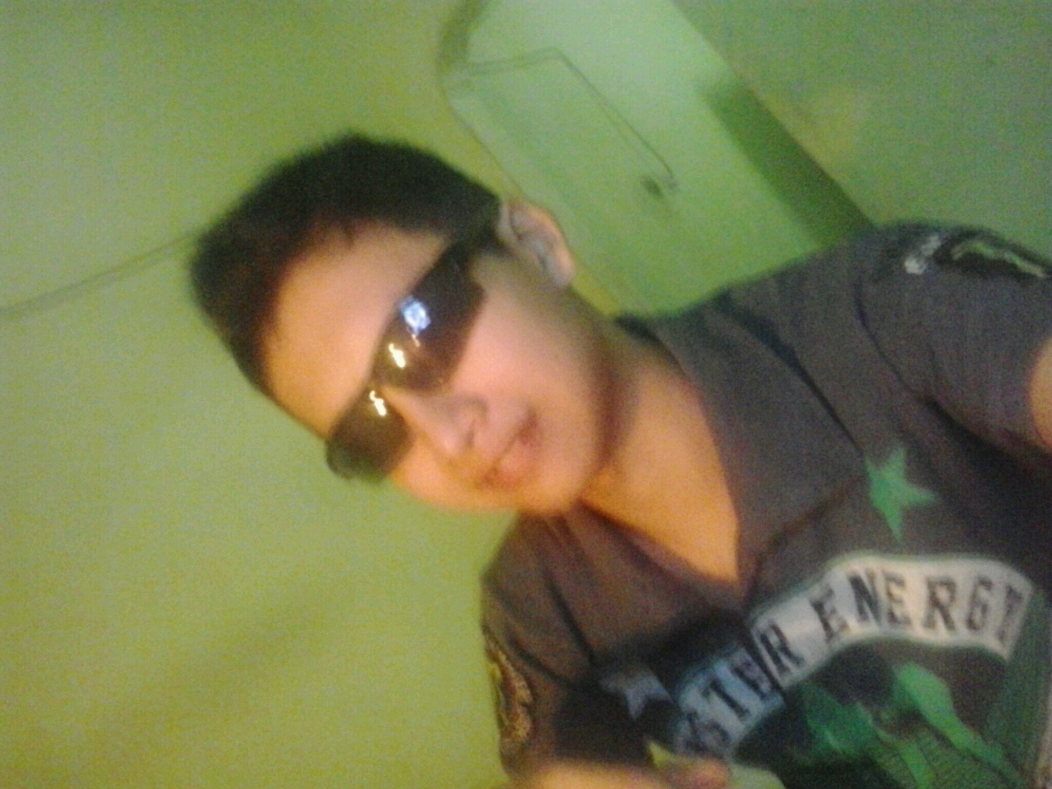 Adie061's profile picture. melupakan masa lalu.hidup yang baru PIN BBM 7426EC96