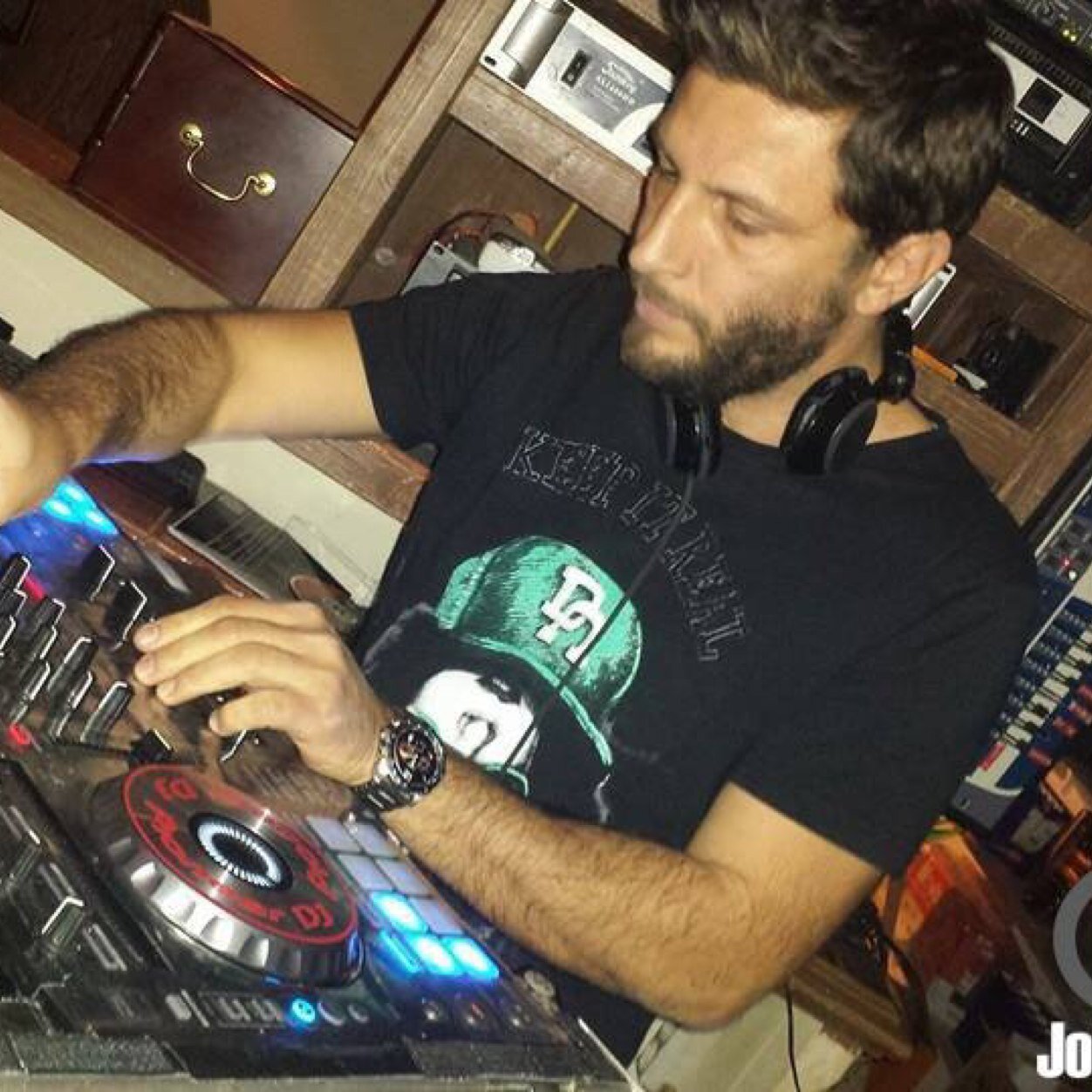 JOHN_MICRO_ORIG's profile picture. 