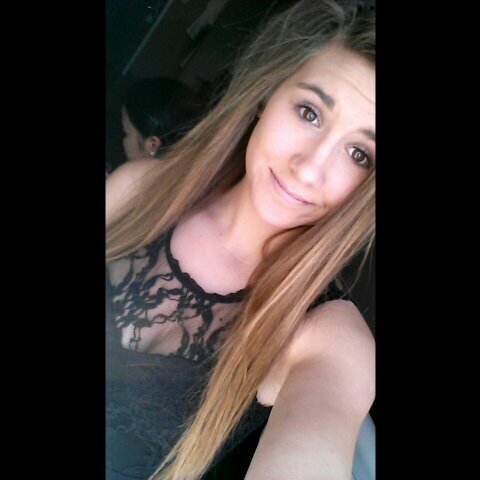 Katielinden_'s profile picture. taken by Austin :* 11/16/13                                                    basketball & volleyball