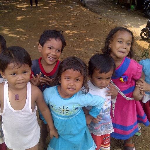 Komunitas Peduli Anak Jalanan (non-politik) berbasis pendidikan pengembangan bakat dan minat |

CONTACT PERSON: 
081281919076 Kak Novita