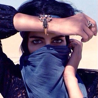 كل فتاه ب أبيها معجبه ..