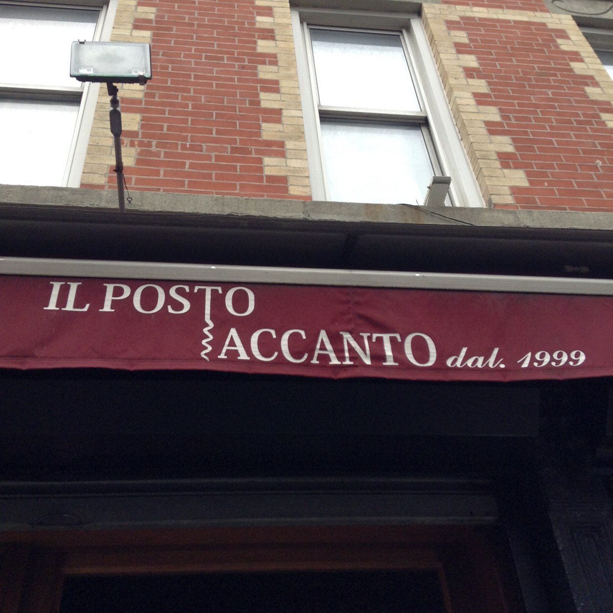 ilpostoaccanto's profile picture. 