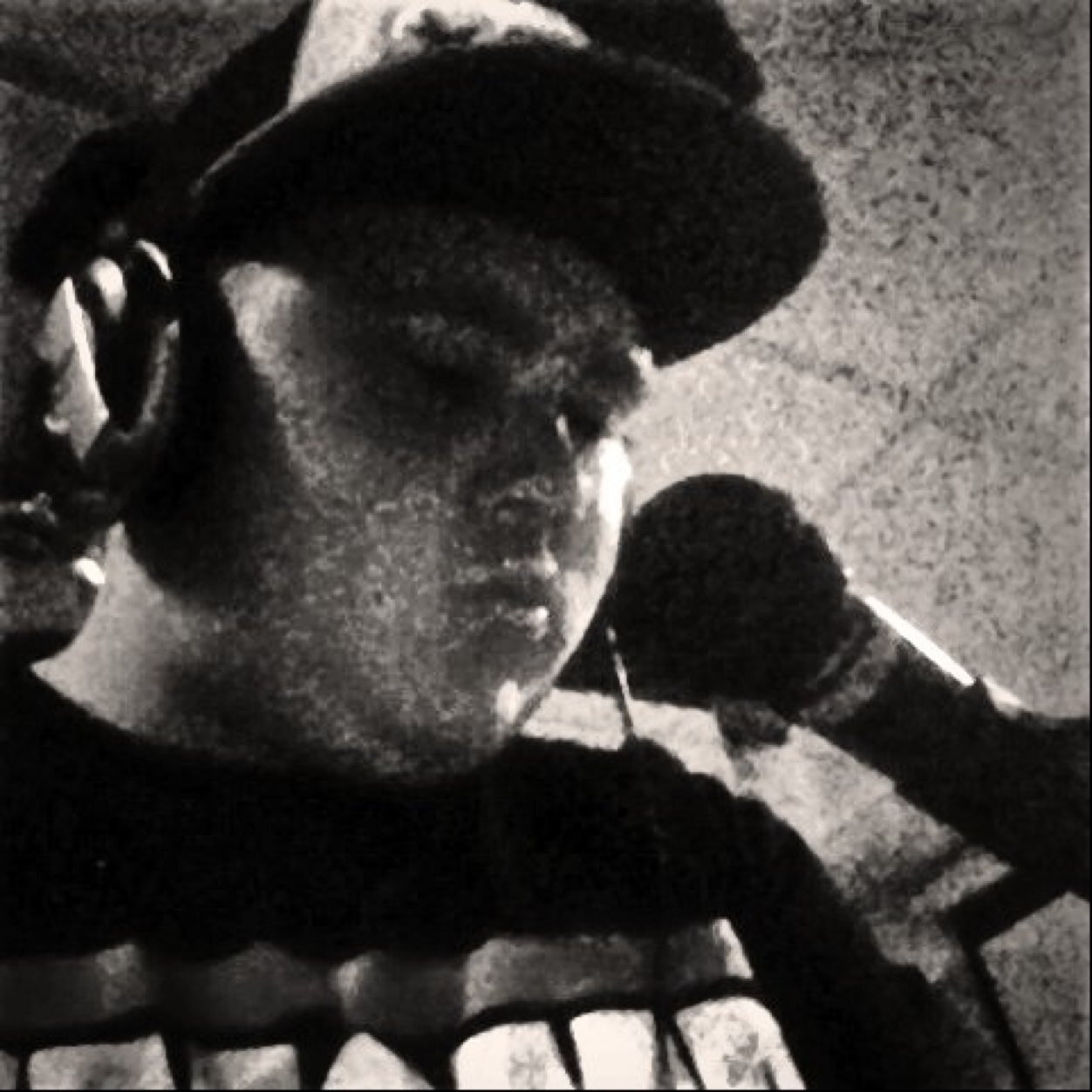 I am a Local Cleveland Underground Rap Artist Out Here Tryna Put The 216 Back On The Map Follow IG:Jahovah216 FB:Jerry Mires
