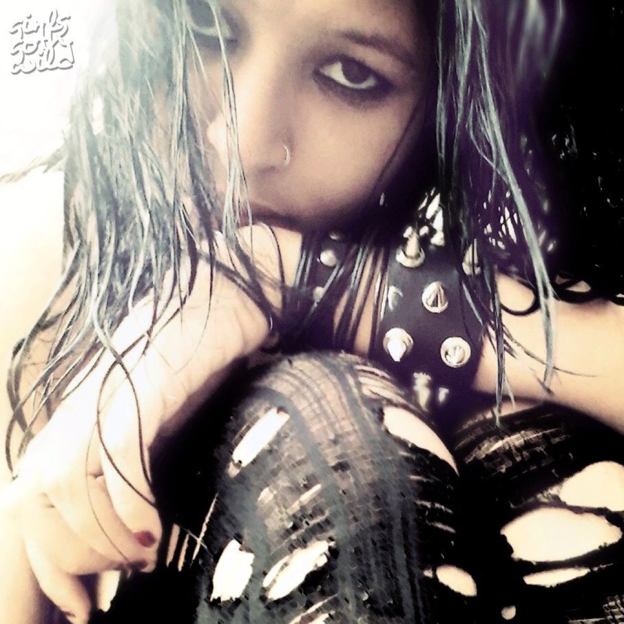 GGW is a FotoMag for young women that explores goth influences in fashion, culture, music and expression.