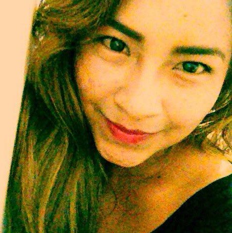 awww  soy  ariana  y  me gustaa  mucho tener  amigos   soy super ocurrida y divertida  porque  me  gusta  estar  feliz   siempre  :D