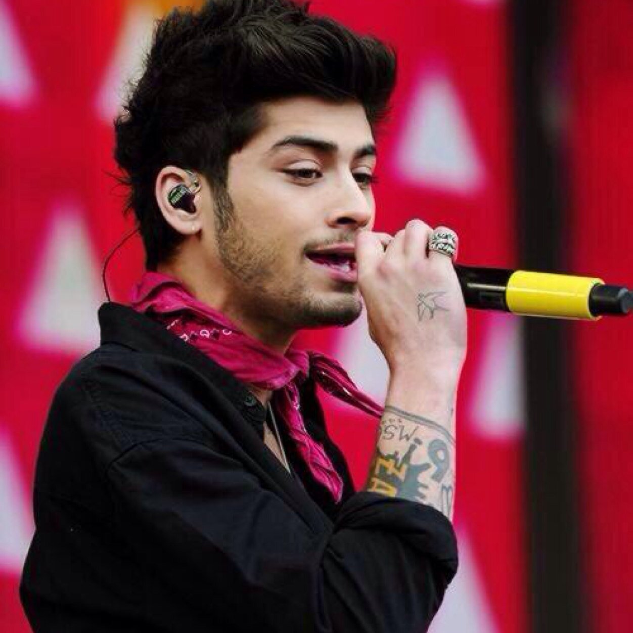 ask for a follow back on @raybanzouis