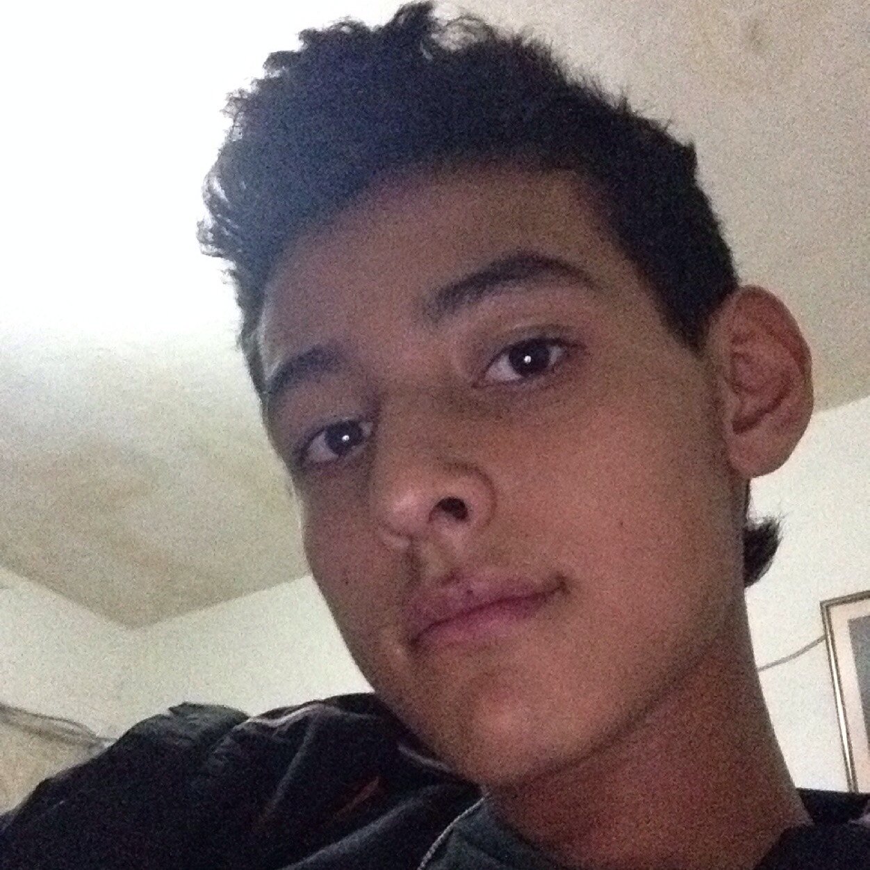 Soltero y con un corazon roto jajaja si como no ;XD