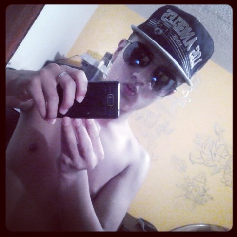 cubillos_soy's profile picture. MAS VALE ÑERA CONOCIDA QUE BONITA TORCIDA o_0.QUE VIVA EL AMOR Y.... EL HIP HOP.https://t.co/bSMHAy800K TRIP