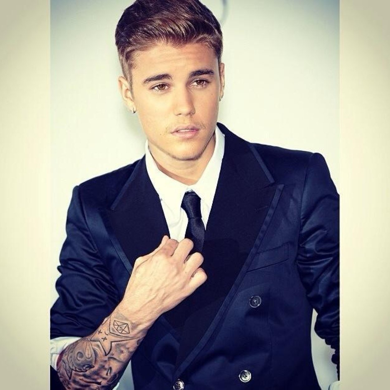 JUSTIN,FOLLOW ME PLEASE I LOVE YOU 01/03/1994