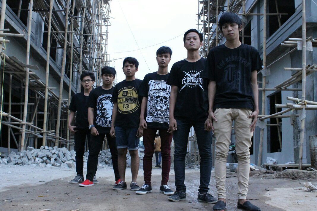 New Official Account Twitter                                           Thanks For Revenge • Post Hardcore   Est.2012 •CP : 089676372275 / 54296430