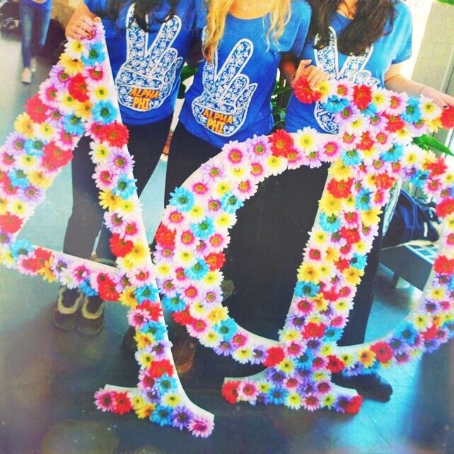 Duke University's Beta Nu chapter -- instagram: @dukealphaphi -- APHI LOVE ♡