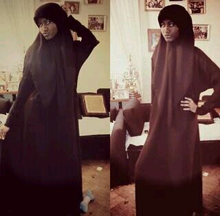 Follow LoLo on her twitter @FamousLo