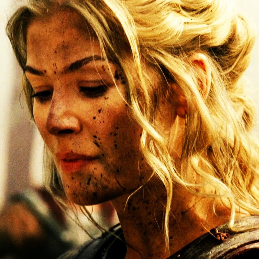 Judge the Valkyrie not by the length of her blade, but by the boldness of her heart. (Marvel RP.)