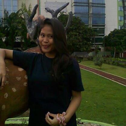 fitriindriyan13's profile picture. MOVEON AHH !!!