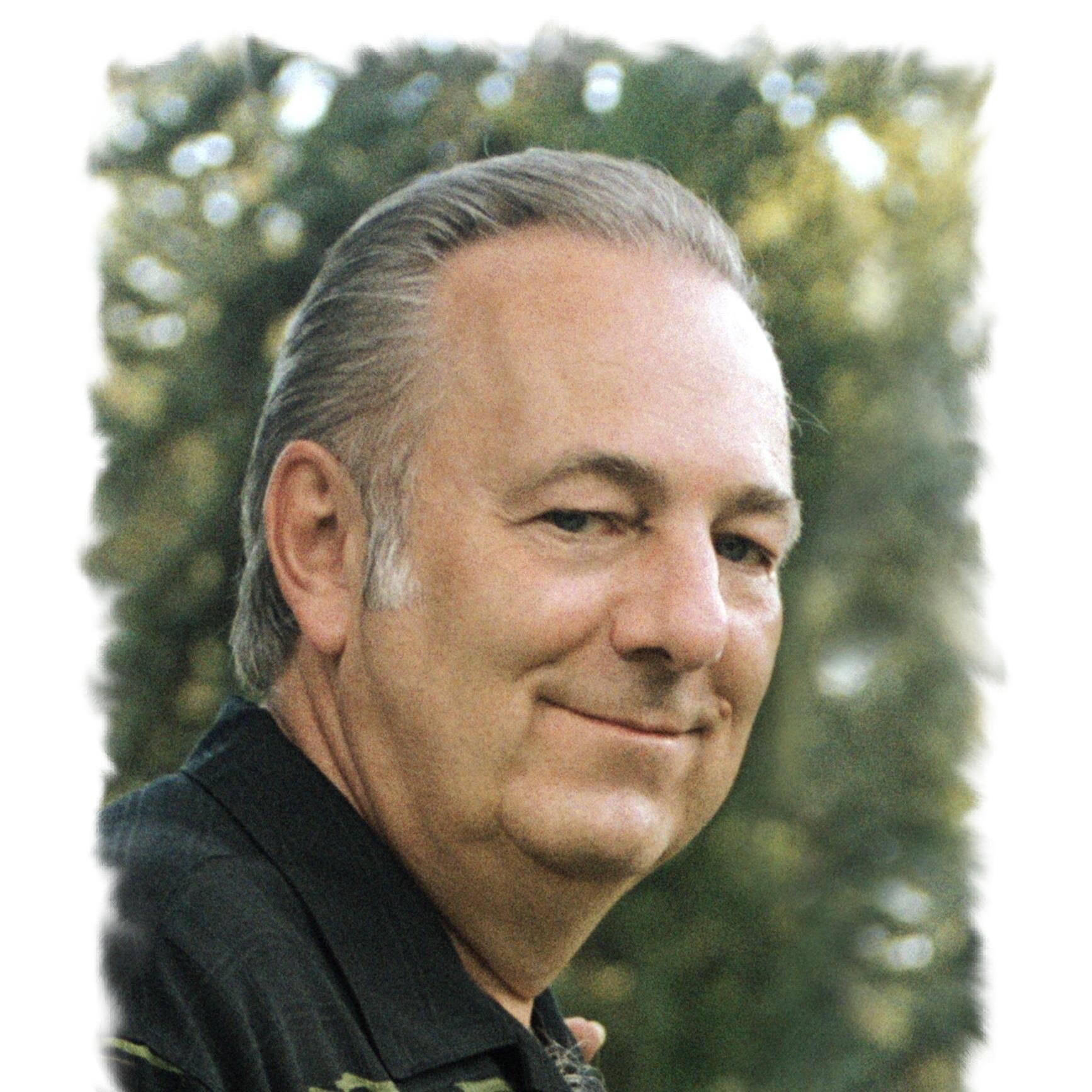 CCBCEO7's profile picture. BUSINESS PERSON