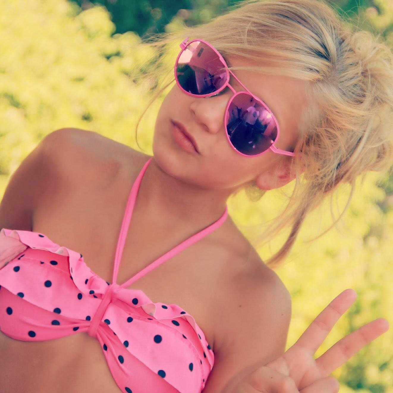 foster123_megan's profile picture. Hii umm why are you following me..? Cause i dont no where im going!