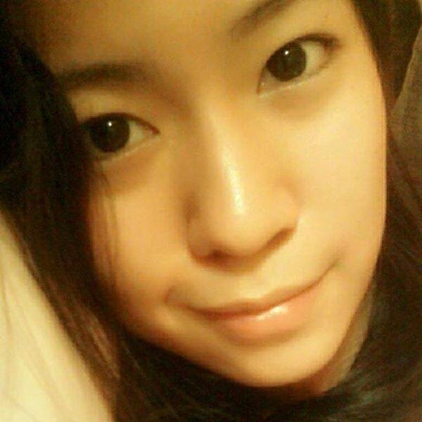 Simple and delicate. 3