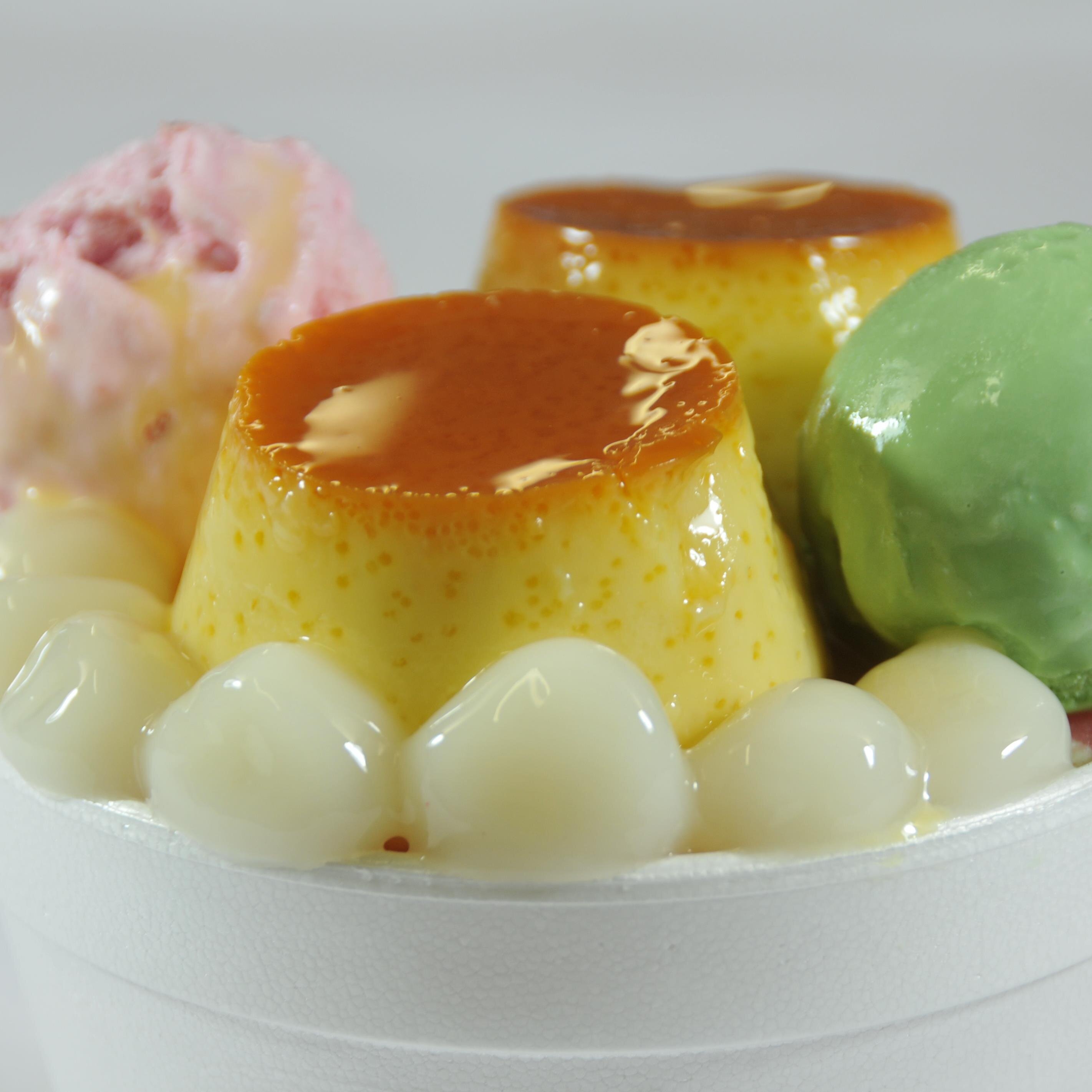 IceForestHI's profile picture. Serving new dimensions of shave ice, with fresh made-from-scratch Azuki, Local Taro, Custards, and Mochi Balls.  
Facebook:http://t.co/ZeZff3lI