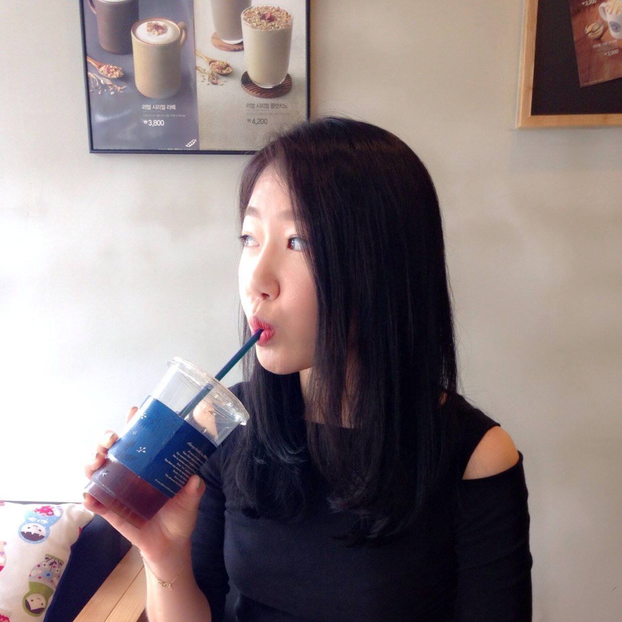 chuchohee's profile picture. 