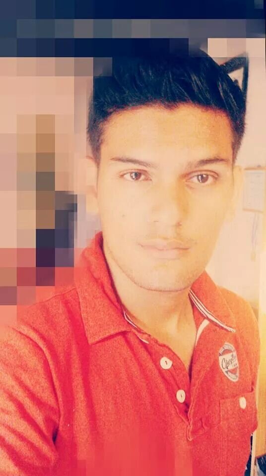 Narvaez5_Luis4's profile picture. Desde su nacimiento en el DF ha vivido intensamente, actualmente es lic. en derecho y está muy a punto de volverse totalmente loco, pues no deja de leer poesía.