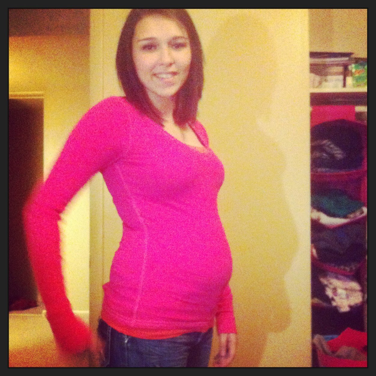 -mommy to be -soon to be 19 -live alone -single mommy status