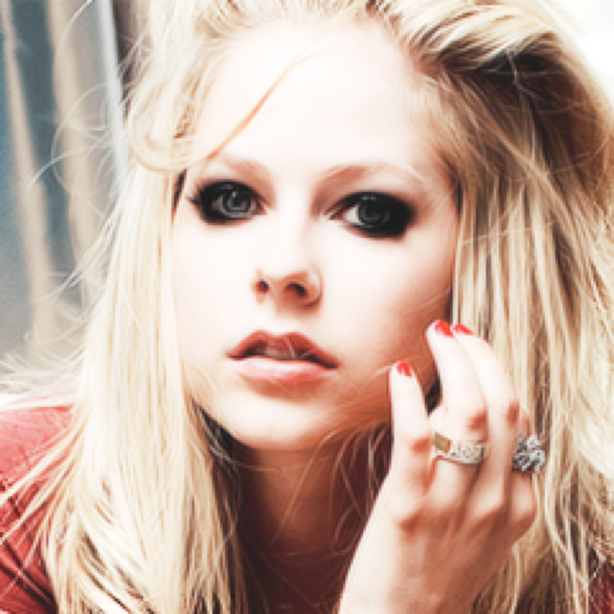 instalisouout's profile picture. 