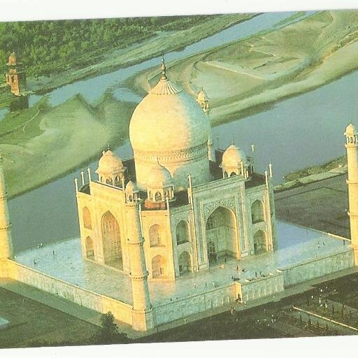 We provide tour for Taj Mahal Trip same day from Delhi / Gurgaon / Noida. In package we provide Cab , Tour Guide , Monument Entrance & buffet lunch.