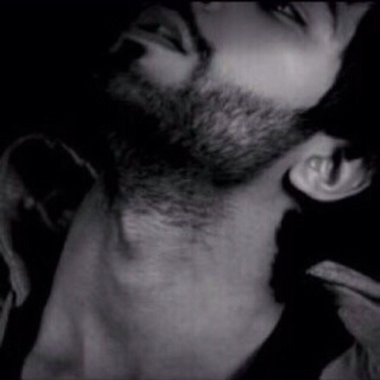 aloosh11258733's profile picture. 